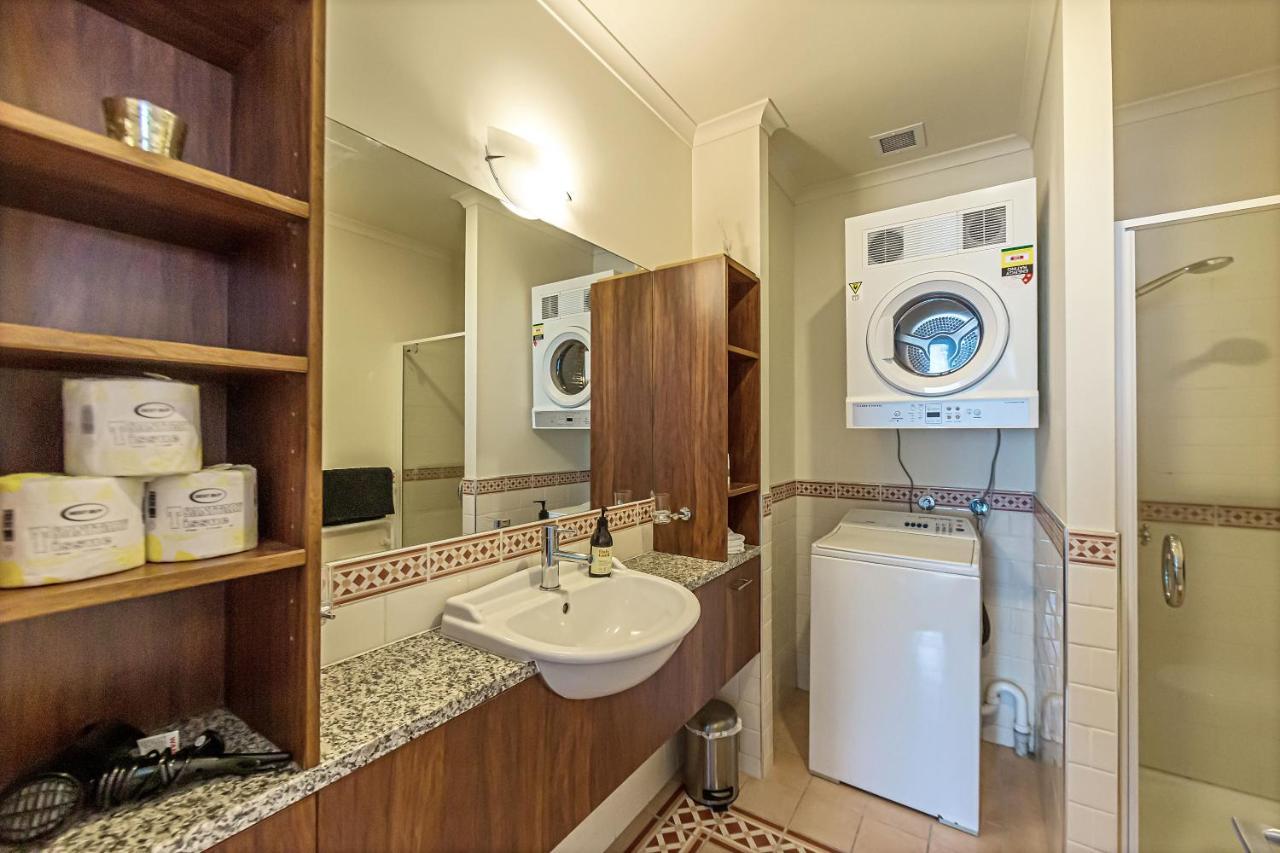 Princes Wharf 2Br Sub-Penthouse Оукланд Екстериор снимка